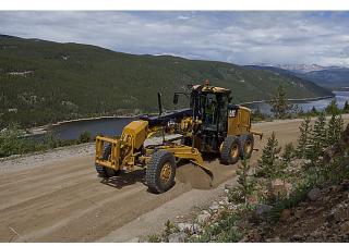 Grejderi Caterpillar 120M2