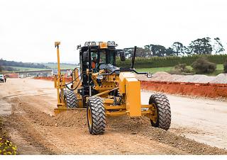 Grejderi Caterpillar 12M