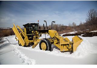 Grejderi Caterpillar 140 AWD