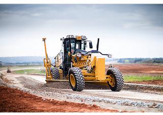 Grejderi Caterpillar 140M AWD (Environment Canada Tier 3)