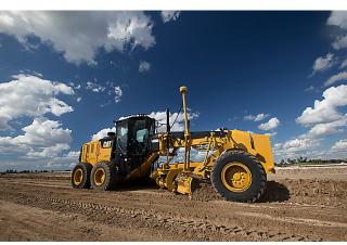 Grejderi Caterpillar 140M3