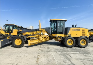 Grejderi XCMG GR2205AT