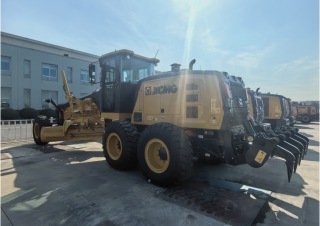 Grejderi XCMG GR2405T