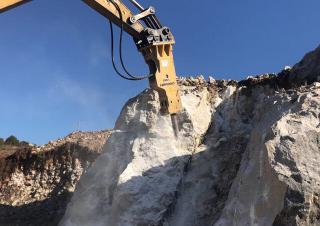 Prilozi Hidraulični čekači OSA Demolition Equipment HB 1900