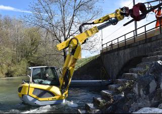 Hodajući bageri Menzi M545