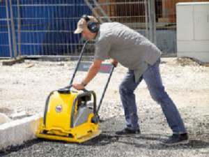 Kompaktori s vibracionim pločama Jednosmjerni vibracioni nabijači ploča Wacker Neuson WPP 1550 A