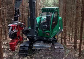Šumski strojevi Kombajni Neuson Forest 104HV