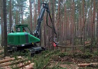 Šumski strojevi Kombajni Neuson Forest 104HV