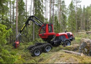 Šumski strojevi Kombajni Komatsu 931
