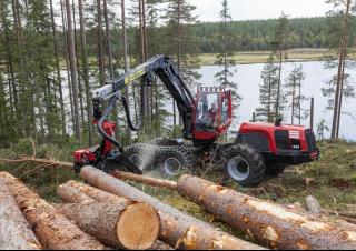 Šumski strojevi Kombajni Komatsu 951