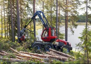 Šumski strojevi Kombajni Komatsu 951