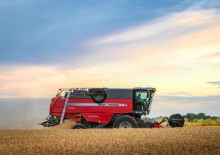 Kombajni Massey Ferguson Activa 7342