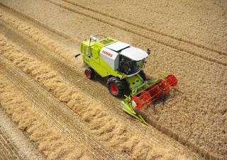 Kombajni Claas Avero 160