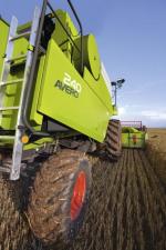 Kombajni Claas Avero 240