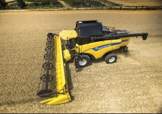Kombajni New Holland CX 8090 Elevation