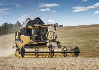 Kombajni New Holland CX5.90 Laterale