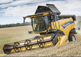 Kombajni New Holland CX5.90 Laterale