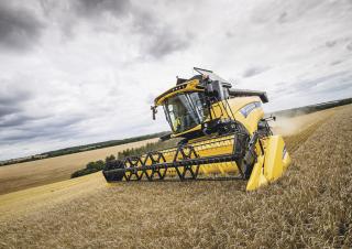 Kombajni New Holland CX6.90
