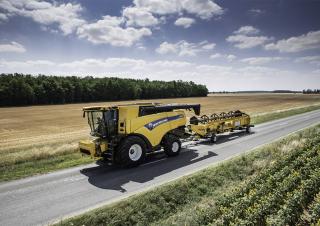 Kombajni New Holland CX8.90   