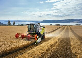 Kombajni Claas Evion 430 Maxi    