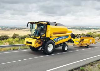 Kombajni New Holland TC5.70 ST5 