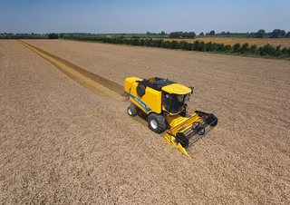 Kombajni New Holland TC5.70 ST5 