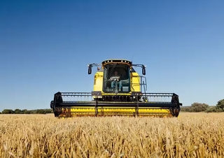 Kombajni New Holland TC5.70 ST5 