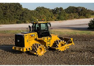Kompaktori otpada Caterpillar 815K