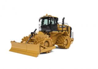 Kompaktori otpada Caterpillar 825K
