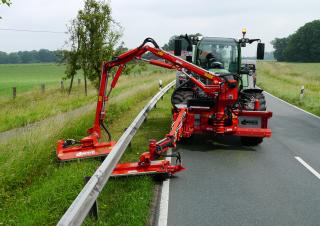 Oprema za ljetno održavanje Kosilice za nagib Dücker MK25-700