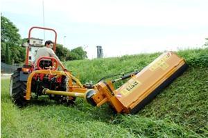 Oprema za ljetno održavanje Kosilice za nagib Berti TA/L 145