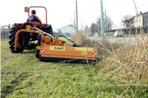 Oprema za ljetno održavanje Kosilice za nagib Berti TA/LI 135