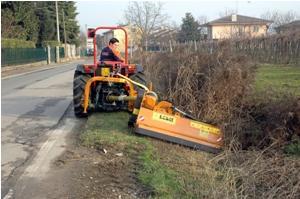 Oprema za ljetno održavanje Kosilice za nagib Berti TA/LI 135