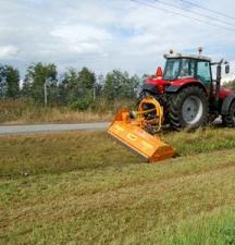 Oprema za ljetno održavanje Kosilice za nagib Berti TA/P 220