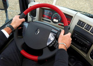 Kamioni Tegljači - tegljačke jedinice Renault PREMIUM 450.18 4x2