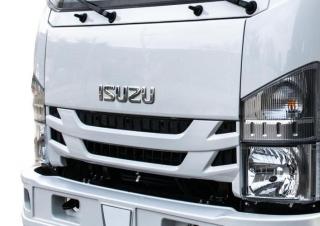 Kamioni Krute šasije Isuzu Q95 M