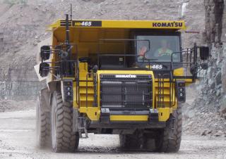 Kruti kiperi kamioni Komatsu HD465-8E0