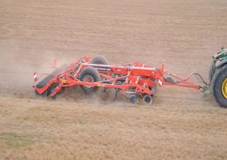 Kultivatori Kuhn Performer 4000 NSH