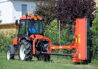 Malčeri Kuhn TB 18