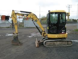 Mini bageri Caterpillar 303 C R
