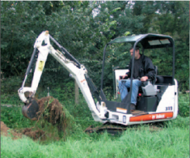 Mini bageri Bobcat 319