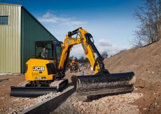 Mini bageri JCB 56Z-2