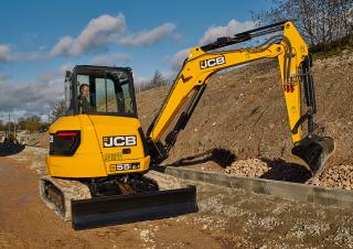 Mini bageri JCB 57C-I