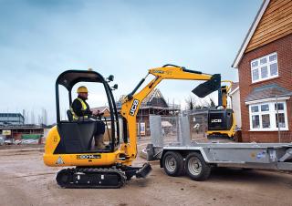 Mini bageri JCB 8014