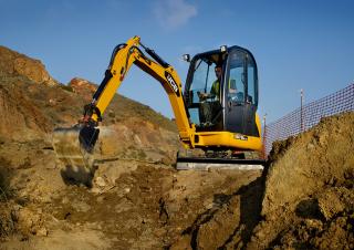 Mini bageri JCB 8018