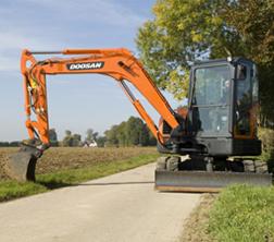 Mini bageri Doosan DX 60 R