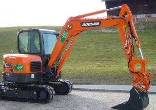 Mini bageri Doosan DX60-5B