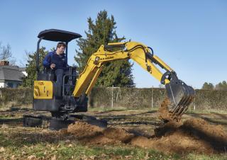 Mini bageri New Holland E17C