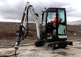 Mini bageri Bobcat E19