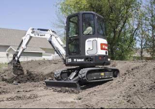 Mini bageri Bobcat E26